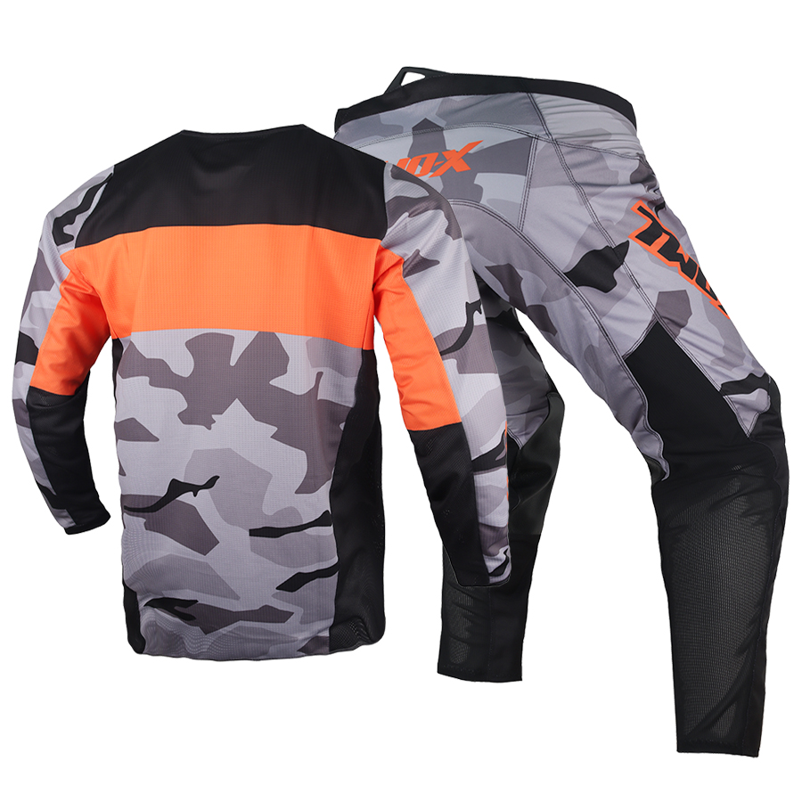 Nuovo Set di Abbigliamento Two - Motorcycle Gear For Kids recensione e prezzo